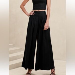 Banana Republic - Linen Blend palazzo pants- Size 10